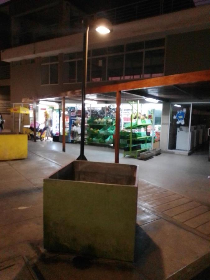 Condominio Cerca Al Aeropuerto Apartamento Lima